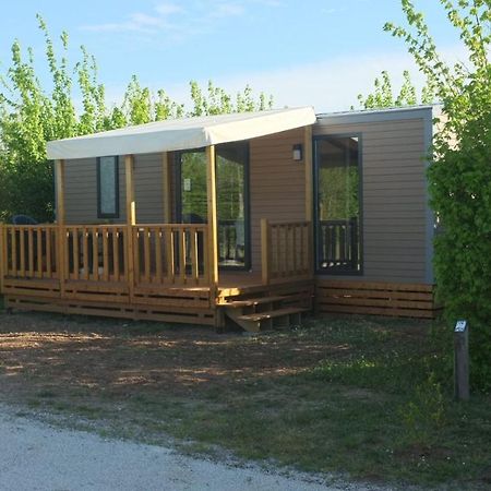 圣伊里埃苏尔查 Camping Du Plan D'Eau ****酒店 外观 照片