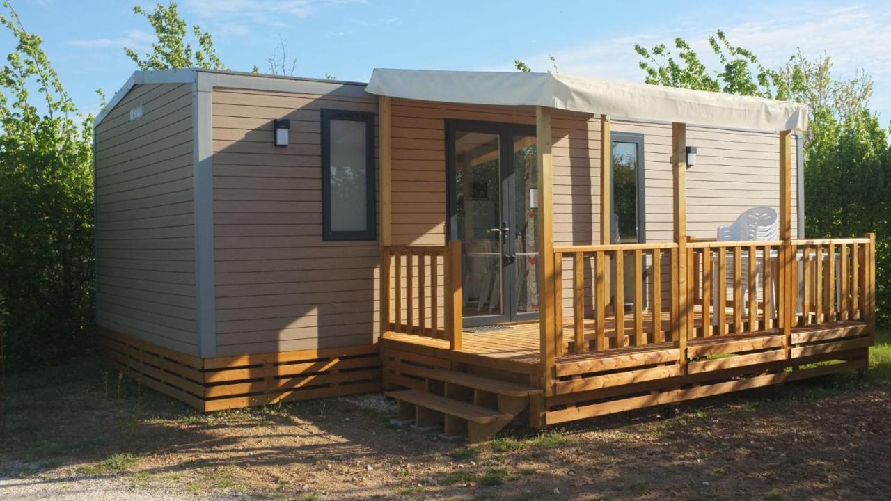 圣伊里埃苏尔查 Camping Du Plan D'Eau ****酒店 外观 照片